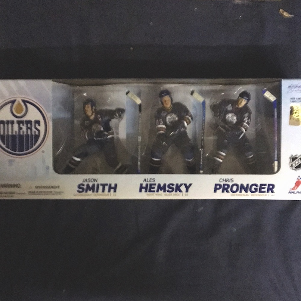 McFarlanes Oilers 3 pack figures